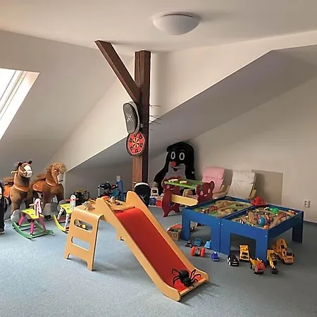 Hotel Konopiste Nova Myslivna 3*