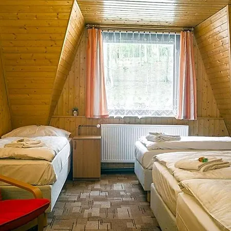 Hotel Konopiste Nova Myslivna 3*