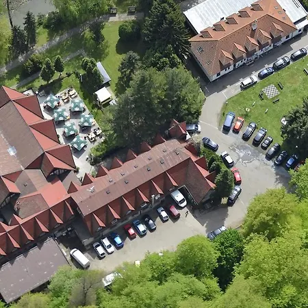 Konopiste Nova Myslivna 3*
