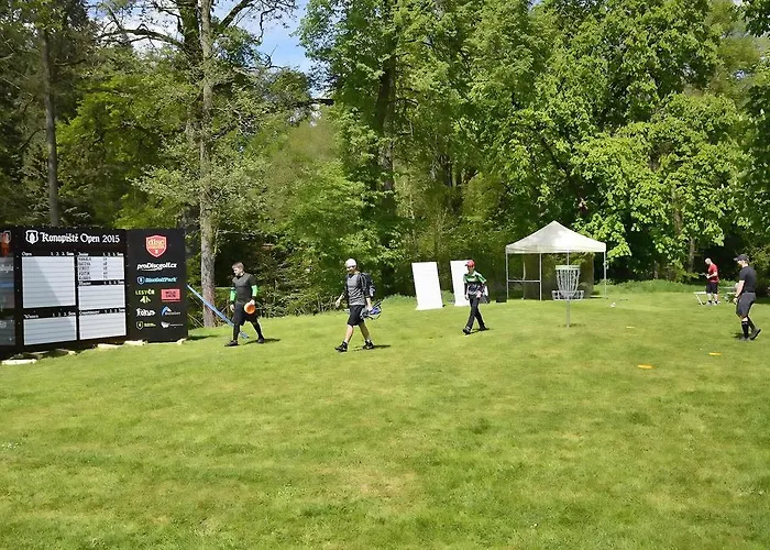 Konopiste Nova Myslivna فندق