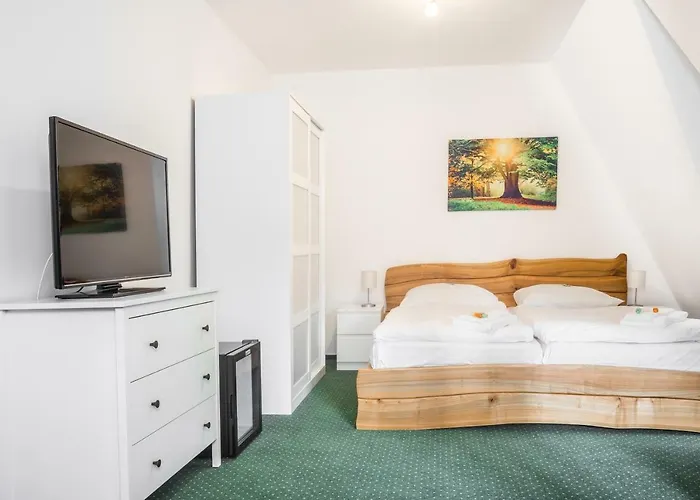 Konopiste Nova Myslivna فندق