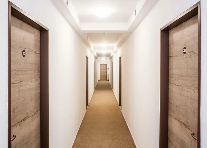 Konopiste Nova Myslivna فندق 3*