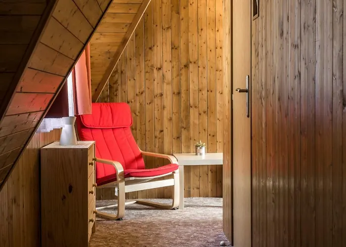 Konopiste Nova Myslivna بينيسوف